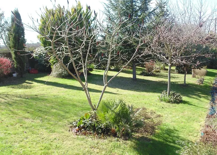 Logis De Nano Πανσιόν Gratens