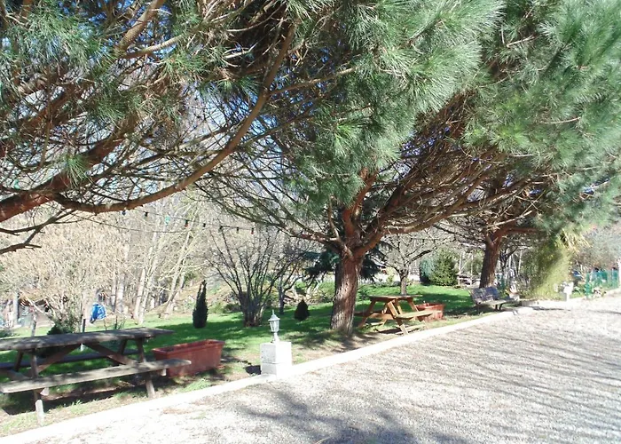 Logis De Nano Πανσιόν