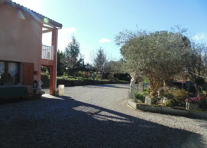 Πανσιόν Logis De Nano